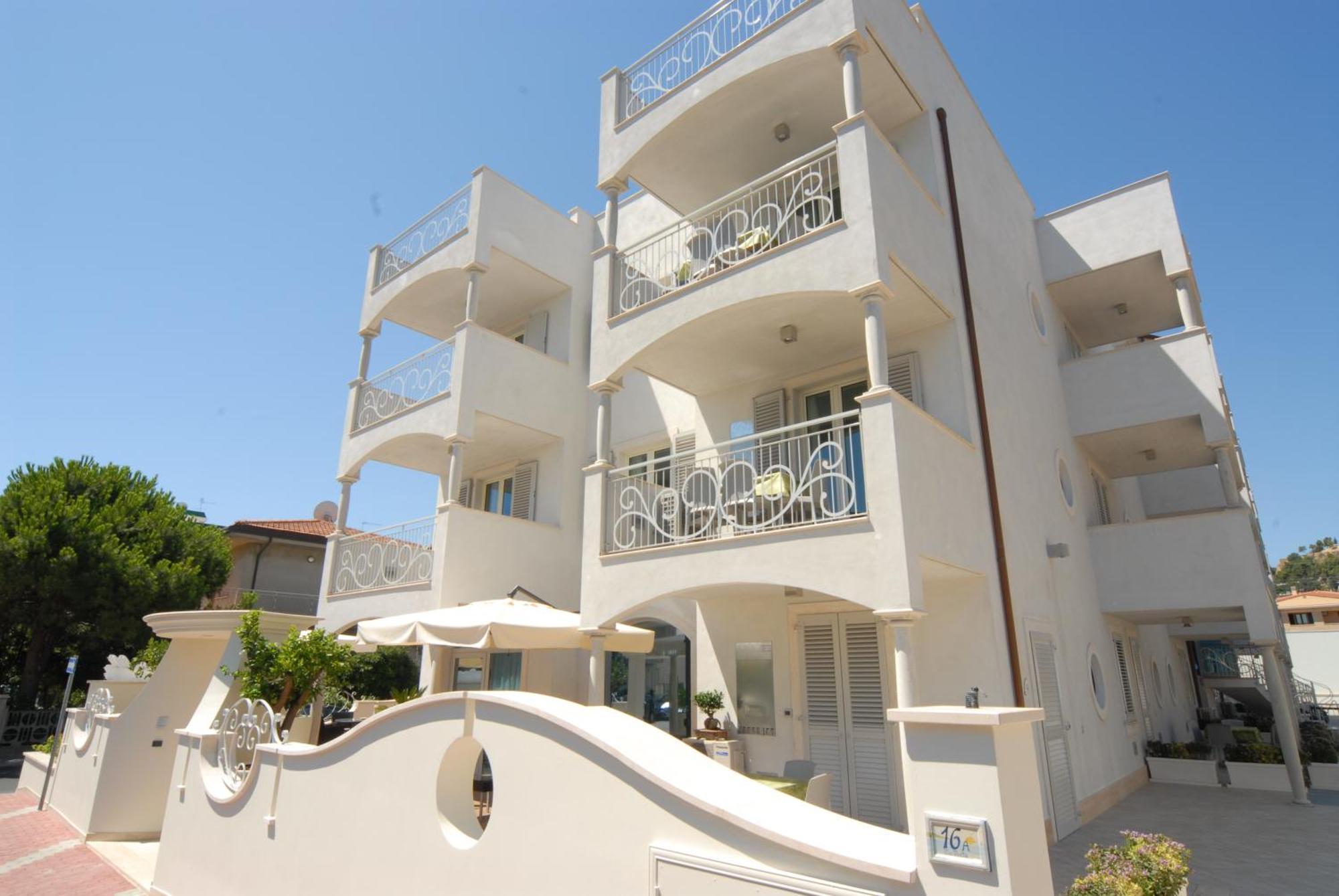 Residence Costa Smeralda Grottammare Exterior foto